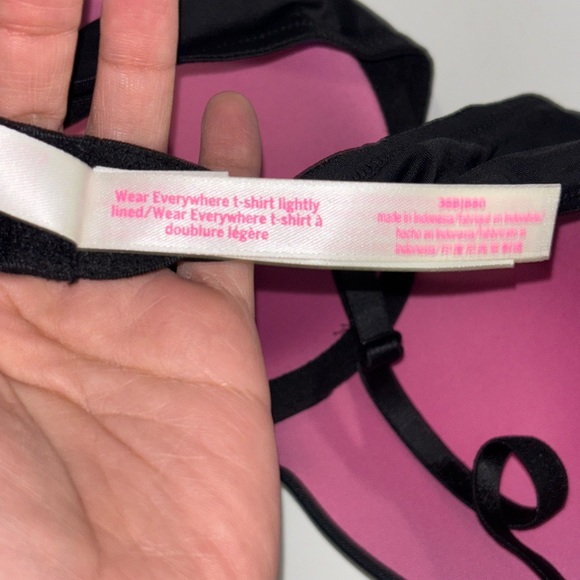 VS/PINK Bra 36b NWOT - Picture 4 of 4